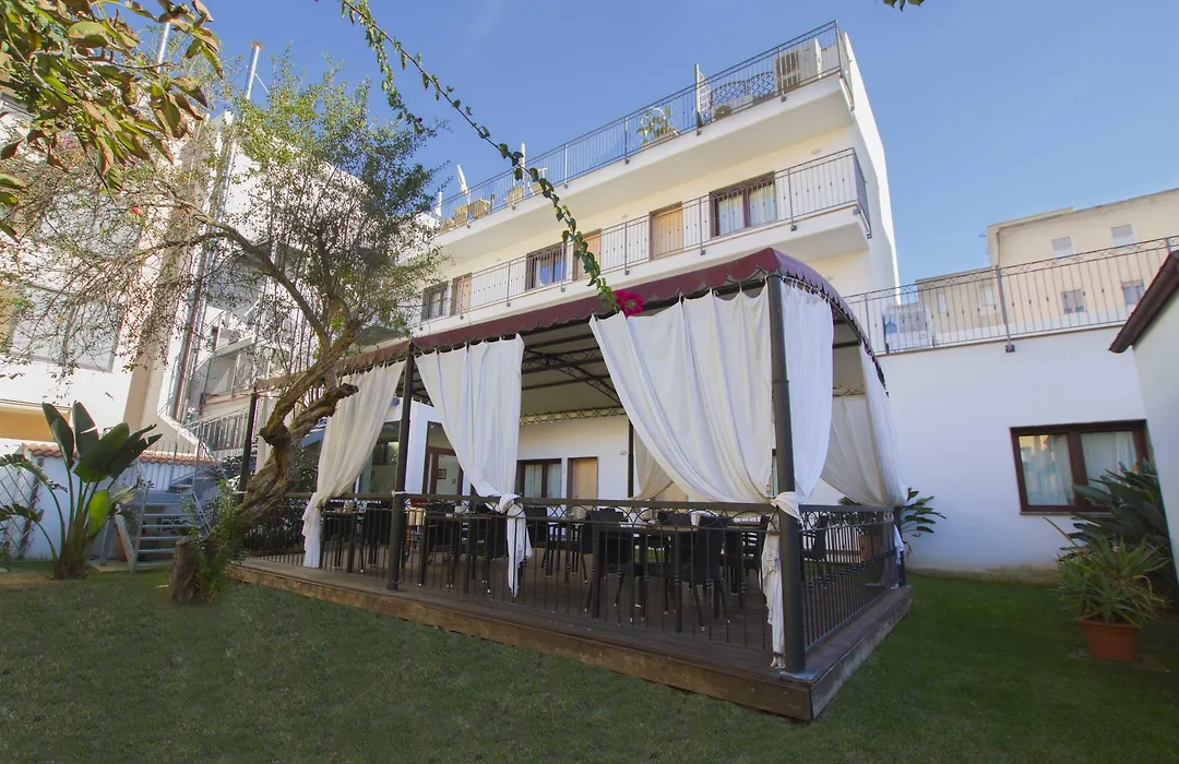 Hotel Domomea-1